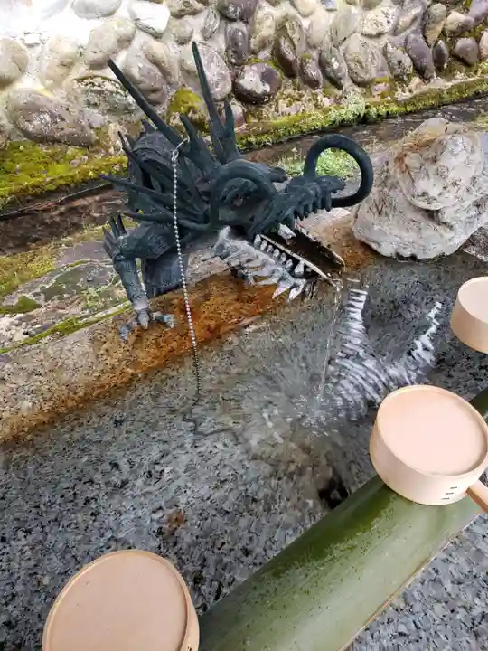 八幡宮の手水舎