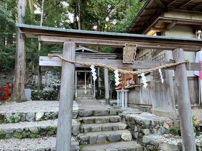 御髪神社の鳥居