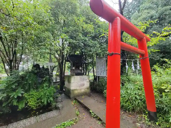 武州与野弁財天の鳥居