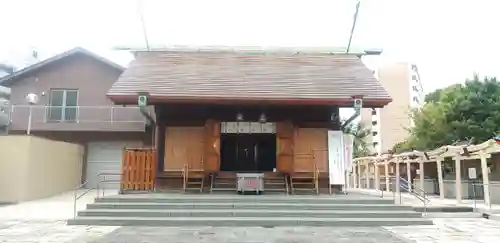 鶴見神社の本殿・本堂