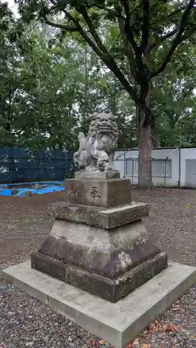 愛國神社の狛犬