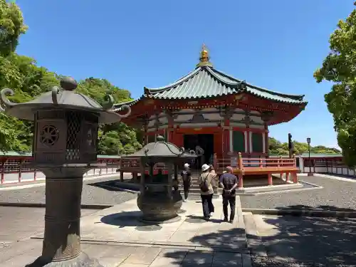 成田山新勝寺の{uncategorized: "未分類", other: "その他", undefined: "問題あり", building: "その他建物", grave: "お墓", sacred_gate: "鳥居", guardian: "狛犬", statue: "像", buddha: "仏像", history: "歴史", nature: "自然", garden: "庭園", animal: "動物", pagoda: "塔", temizu: "手水舎", mountain_gate: "山門・神門", sanctuary: "本殿・本堂", subordinate: "末社・摂社", art: "芸術", scenery: "景色", jizo: "地蔵", ema: "絵馬", goshuin: "御朱印", omikuji: "おみくじ", items: "授与品その他", amulet: "お守り", goshuincho: "御朱印帳", eats: "食事", festival: "お祭り", votive_dance: "神楽", shichigosan: "七五三参", wedding: "結婚式", experience: "体験その他", initially: "初詣", around: "周辺", anti_infection: "感染症対策"}
