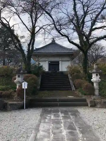 願成寺の本殿・本堂