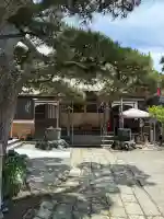 本成寺の{uncategorized: "未分類", other: "その他", undefined: "問題あり", building: "その他建物", grave: "お墓", sacred_gate: "鳥居", guardian: "狛犬", statue: "像", buddha: "仏像", history: "歴史", nature: "自然", garden: "庭園", animal: "動物", pagoda: "塔", temizu: "手水舎", mountain_gate: "山門・神門", sanctuary: "本殿・本堂", subordinate: "末社・摂社", art: "芸術", scenery: "景色", jizo: "地蔵", ema: "絵馬", goshuin: "御朱印", omikuji: "おみくじ", items: "授与品その他", amulet: "お守り", goshuincho: "御朱印帳", eats: "食事", festival: "お祭り", votive_dance: "神楽", shichigosan: "七五三参", wedding: "結婚式", experience: "体験その他", initially: "初詣", around: "周辺", anti_infection: "感染症対策"}