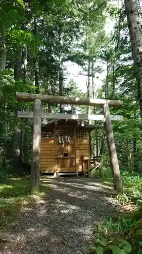 阿寒岳神社奥之院の鳥居