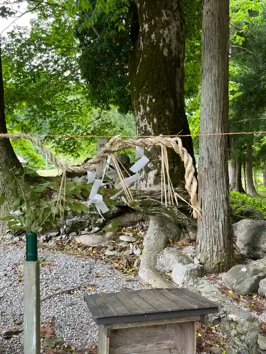 六所神社(滋賀県)
