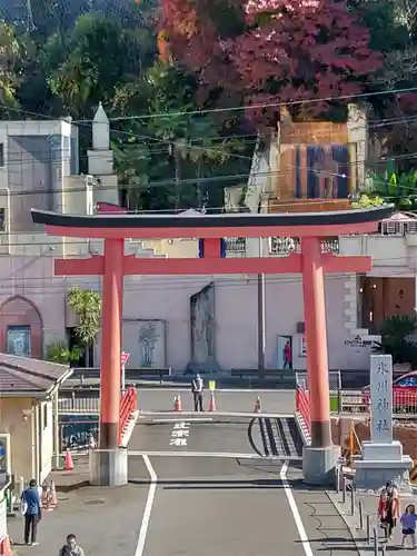 高尾山麓氷川神社の鳥居