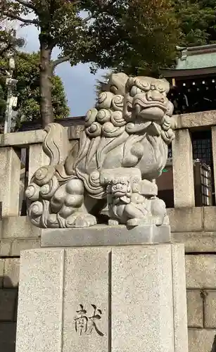 尾久八幡神社の狛犬