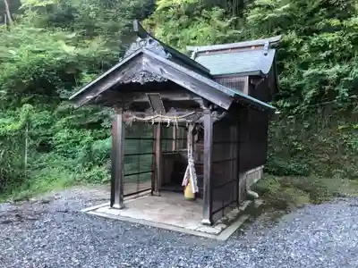 宇波西神社の末社・摂社