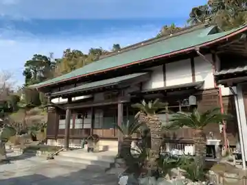 満蔵寺の本殿・本堂