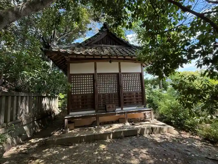 叡福寺の{uncategorized: "未分類", other: "その他", undefined: "問題あり", building: "その他建物", grave: "お墓", sacred_gate: "鳥居", guardian: "狛犬", statue: "像", buddha: "仏像", history: "歴史", nature: "自然", garden: "庭園", animal: "動物", pagoda: "塔", temizu: "手水舎", mountain_gate: "山門・神門", sanctuary: "本殿・本堂", subordinate: "末社・摂社", art: "芸術", scenery: "景色", jizo: "地蔵", ema: "絵馬", goshuin: "御朱印", omikuji: "おみくじ", items: "授与品その他", amulet: "お守り", goshuincho: "御朱印帳", eats: "食事", festival: "お祭り", votive_dance: "神楽", shichigosan: "七五三参", wedding: "結婚式", experience: "体験その他", initially: "初詣", around: "周辺", anti_infection: "感染症対策"}