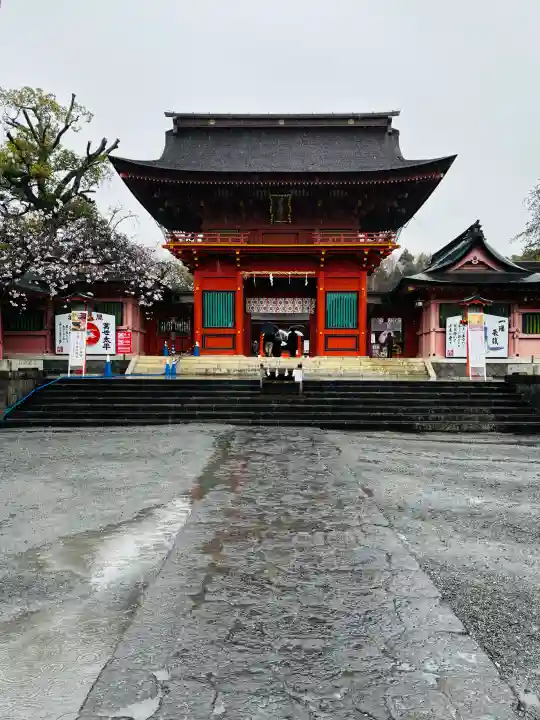 富士山本宮浅間大社の{uncategorized: "未分類", other: "その他", undefined: "問題あり", building: "その他建物", grave: "お墓", sacred_gate: "鳥居", guardian: "狛犬", statue: "像", buddha: "仏像", history: "歴史", nature: "自然", garden: "庭園", animal: "動物", pagoda: "塔", temizu: "手水舎", mountain_gate: "山門・神門", sanctuary: "本殿・本堂", subordinate: "末社・摂社", art: "芸術", scenery: "景色", jizo: "地蔵", ema: "絵馬", goshuin: "御朱印", omikuji: "おみくじ", items: "授与品その他", amulet: "お守り", goshuincho: "御朱印帳", eats: "食事", festival: "お祭り", votive_dance: "神楽", shichigosan: "七五三参", wedding: "結婚式", experience: "体験その他", initially: "初詣", around: "周辺", anti_infection: "感染症対策"}