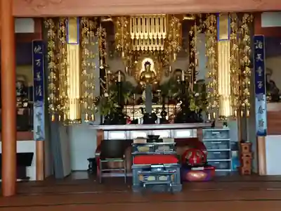 香秀寺の本殿・本堂