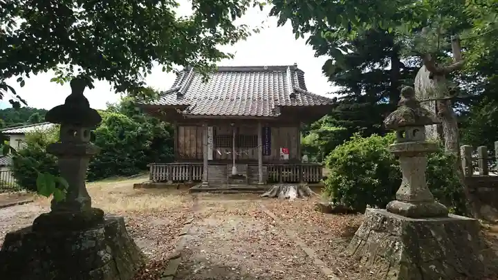 八幡神社の本殿・本堂