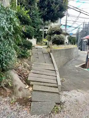 八杉神社の{uncategorized: "未分類", other: "その他", undefined: "問題あり", building: "その他建物", grave: "お墓", sacred_gate: "鳥居", guardian: "狛犬", statue: "像", buddha: "仏像", history: "歴史", nature: "自然", garden: "庭園", animal: "動物", pagoda: "塔", temizu: "手水舎", mountain_gate: "山門・神門", sanctuary: "本殿・本堂", subordinate: "末社・摂社", art: "芸術", scenery: "景色", jizo: "地蔵", ema: "絵馬", goshuin: "御朱印", omikuji: "おみくじ", items: "授与品その他", amulet: "お守り", goshuincho: "御朱印帳", eats: "食事", festival: "お祭り", votive_dance: "神楽", shichigosan: "七五三参", wedding: "結婚式", experience: "体験その他", initially: "初詣", around: "周辺", anti_infection: "感染症対策"}