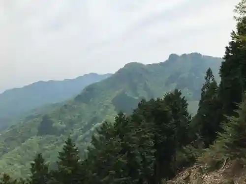 三峯神社の景色