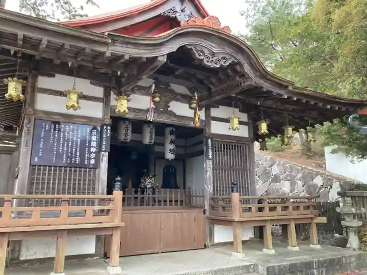 勝尾寺の本殿・本堂