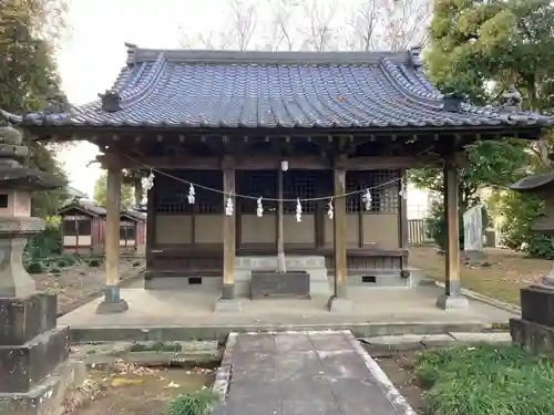 諏訪神社の本殿