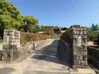 龍興寺の{uncategorized: "未分類", other: "その他", undefined: "問題あり", building: "その他建物", grave: "お墓", sacred_gate: "鳥居", guardian: "狛犬", statue: "像", buddha: "仏像", history: "歴史", nature: "自然", garden: "庭園", animal: "動物", pagoda: "塔", temizu: "手水舎", mountain_gate: "山門・神門", sanctuary: "本殿・本堂", subordinate: "末社・摂社", art: "芸術", scenery: "景色", jizo: "地蔵", ema: "絵馬", goshuin: "御朱印", omikuji: "おみくじ", items: "授与品その他", amulet: "お守り", goshuincho: "御朱印帳", eats: "食事", festival: "お祭り", votive_dance: "神楽", shichigosan: "七五三参", wedding: "結婚式", experience: "体験その他", initially: "初詣", around: "周辺", anti_infection: "感染症対策"}