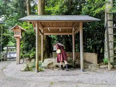 佐那神社の手水舎