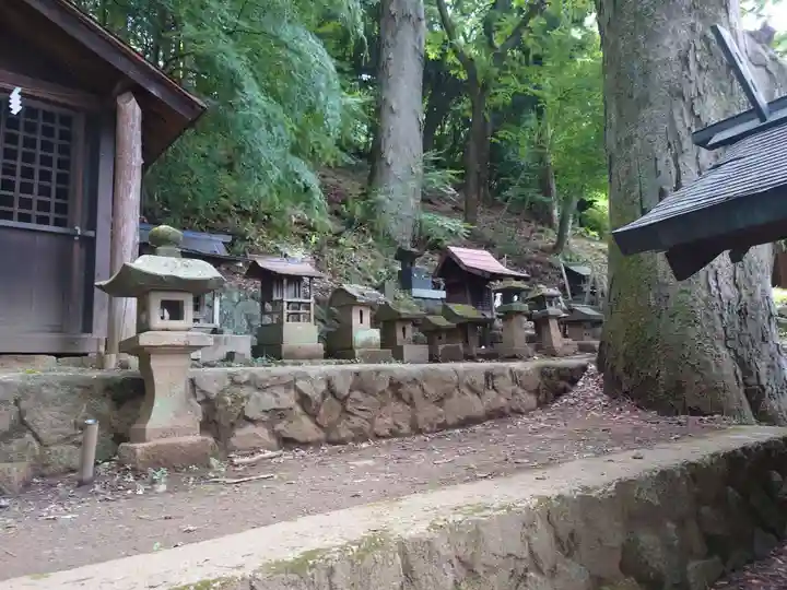手長神社の末社・摂社