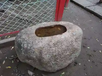三和稲荷神社の手水舎