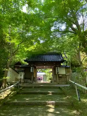 山科聖天 雙林院（双林院）　の山門・神門