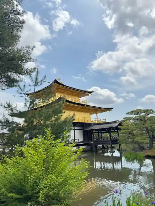 鹿苑寺(金閣寺)の{uncategorized: "未分類", other: "その他", undefined: "問題あり", building: "その他建物", grave: "お墓", sacred_gate: "鳥居", guardian: "狛犬", statue: "像", buddha: "仏像", history: "歴史", nature: "自然", garden: "庭園", animal: "動物", pagoda: "塔", temizu: "手水舎", mountain_gate: "山門・神門", sanctuary: "本殿・本堂", subordinate: "末社・摂社", art: "芸術", scenery: "景色", jizo: "地蔵", ema: "絵馬", goshuin: "御朱印", omikuji: "おみくじ", items: "授与品その他", amulet: "お守り", goshuincho: "御朱印帳", eats: "食事", festival: "お祭り", votive_dance: "神楽", shichigosan: "七五三参", wedding: "結婚式", experience: "体験その他", initially: "初詣", around: "周辺", anti_infection: "感染症対策"}