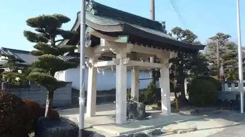 貝津神社の手水舎