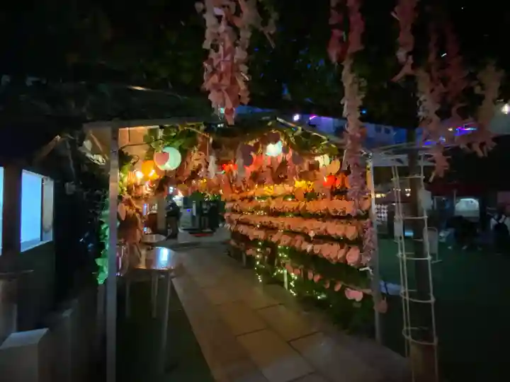 露天神社(お初天神)の{uncategorized: "未分類", other: "その他", undefined: "問題あり", building: "その他建物", grave: "お墓", sacred_gate: "鳥居", guardian: "狛犬", statue: "像", buddha: "仏像", history: "歴史", nature: "自然", garden: "庭園", animal: "動物", pagoda: "塔", temizu: "手水舎", mountain_gate: "山門・神門", sanctuary: "本殿・本堂", subordinate: "末社・摂社", art: "芸術", scenery: "景色", jizo: "地蔵", ema: "絵馬", goshuin: "御朱印", omikuji: "おみくじ", items: "授与品その他", amulet: "お守り", goshuincho: "御朱印帳", eats: "食事", festival: "お祭り", votive_dance: "神楽", shichigosan: "七五三参", wedding: "結婚式", experience: "体験その他", initially: "初詣", around: "周辺", anti_infection: "感染症対策"}