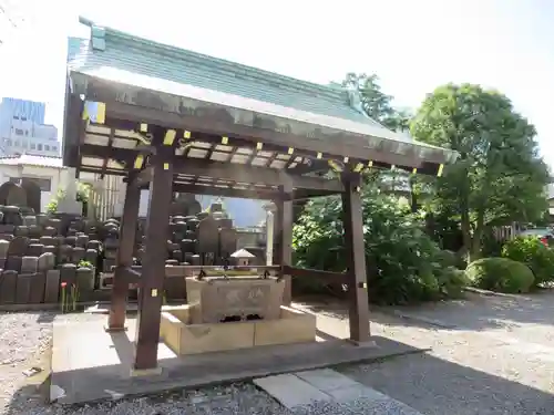 浄土宗南命山善光寺の手水舎