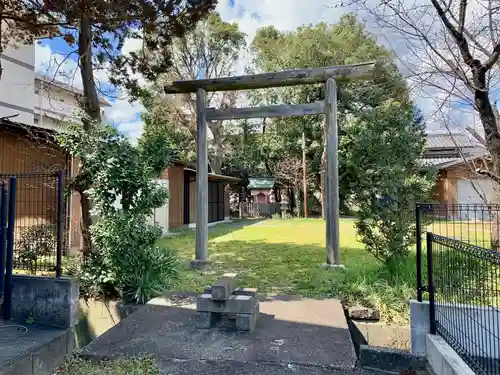 市川神社の鳥居