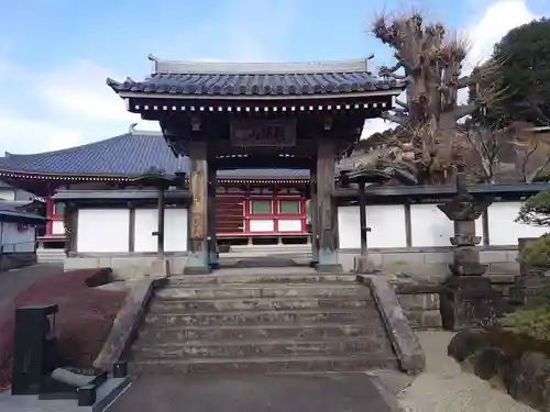 龍泉寺(龍頭不動尊)の山門