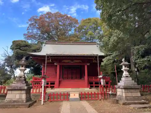三芳野神社の{uncategorized: "未分類", other: "その他", undefined: "問題あり", building: "その他建物", grave: "お墓", sacred_gate: "鳥居", guardian: "狛犬", statue: "像", buddha: "仏像", history: "歴史", nature: "自然", garden: "庭園", animal: "動物", pagoda: "塔", temizu: "手水舎", mountain_gate: "山門・神門", sanctuary: "本殿・本堂", subordinate: "末社・摂社", art: "芸術", scenery: "景色", jizo: "地蔵", ema: "絵馬", goshuin: "御朱印", omikuji: "おみくじ", items: "授与品その他", amulet: "お守り", goshuincho: "御朱印帳", eats: "食事", festival: "お祭り", votive_dance: "神楽", shichigosan: "七五三参", wedding: "結婚式", experience: "体験その他", initially: "初詣", around: "周辺", anti_infection: "感染症対策"}