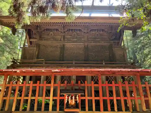 涼ケ岡八幡神社の本殿