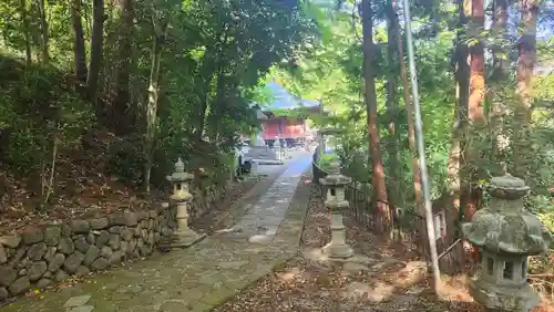 満願寺の周辺