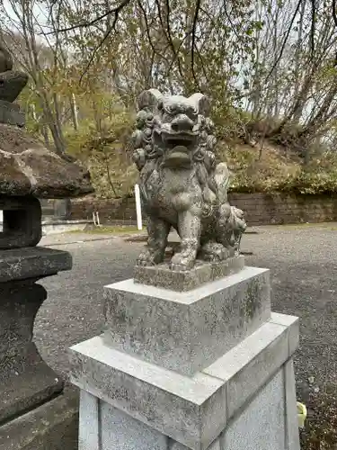 湯澤神社の狛犬