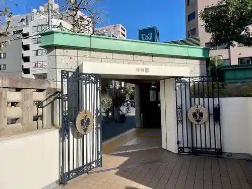 築地本願寺（本願寺築地別院）の山門