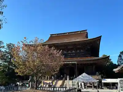 金峯山寺の本殿・本堂