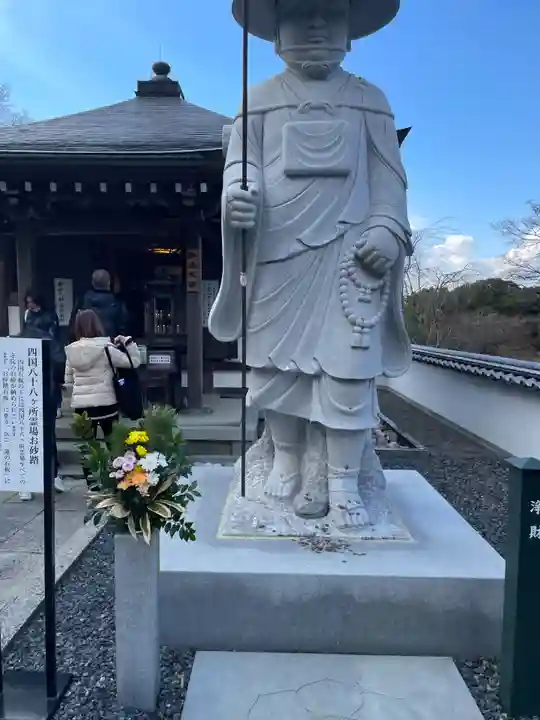 岡寺(龍蓋寺)の像