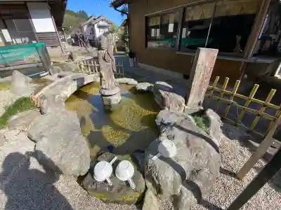 羅漢寺の{uncategorized: "未分類", other: "その他", undefined: "問題あり", building: "その他建物", grave: "お墓", sacred_gate: "鳥居", guardian: "狛犬", statue: "像", buddha: "仏像", history: "歴史", nature: "自然", garden: "庭園", animal: "動物", pagoda: "塔", temizu: "手水舎", mountain_gate: "山門・神門", sanctuary: "本殿・本堂", subordinate: "末社・摂社", art: "芸術", scenery: "景色", jizo: "地蔵", ema: "絵馬", goshuin: "御朱印", omikuji: "おみくじ", items: "授与品その他", amulet: "お守り", goshuincho: "御朱印帳", eats: "食事", festival: "お祭り", votive_dance: "神楽", shichigosan: "七五三参", wedding: "結婚式", experience: "体験その他", initially: "初詣", around: "周辺", anti_infection: "感染症対策"}
