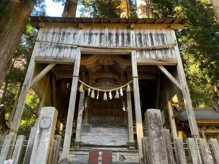 白山中居神社の本殿・本堂