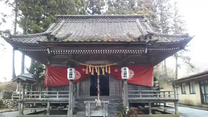 月山神社の本殿・本堂