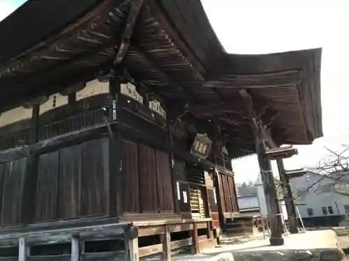 龍石寺の本殿