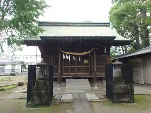 三ツ和氷川神社の本殿