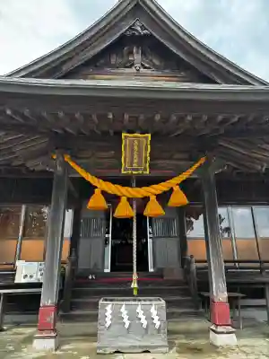 鹿嶋三嶋神社の{uncategorized: "未分類", other: "その他", undefined: "問題あり", building: "その他建物", grave: "お墓", sacred_gate: "鳥居", guardian: "狛犬", statue: "像", buddha: "仏像", history: "歴史", nature: "自然", garden: "庭園", animal: "動物", pagoda: "塔", temizu: "手水舎", mountain_gate: "山門・神門", sanctuary: "本殿・本堂", subordinate: "末社・摂社", art: "芸術", scenery: "景色", jizo: "地蔵", ema: "絵馬", goshuin: "御朱印", omikuji: "おみくじ", items: "授与品その他", amulet: "お守り", goshuincho: "御朱印帳", eats: "食事", festival: "お祭り", votive_dance: "神楽", shichigosan: "七五三参", wedding: "結婚式", experience: "体験その他", initially: "初詣", around: "周辺", anti_infection: "感染症対策"}