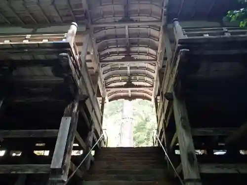 由岐神社の山門