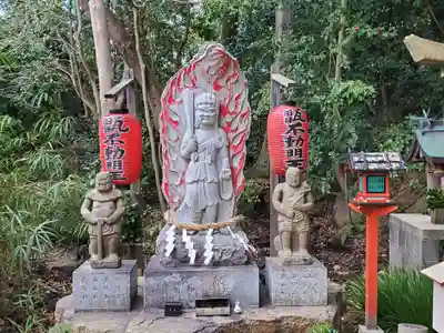 越木岩神社の仏像