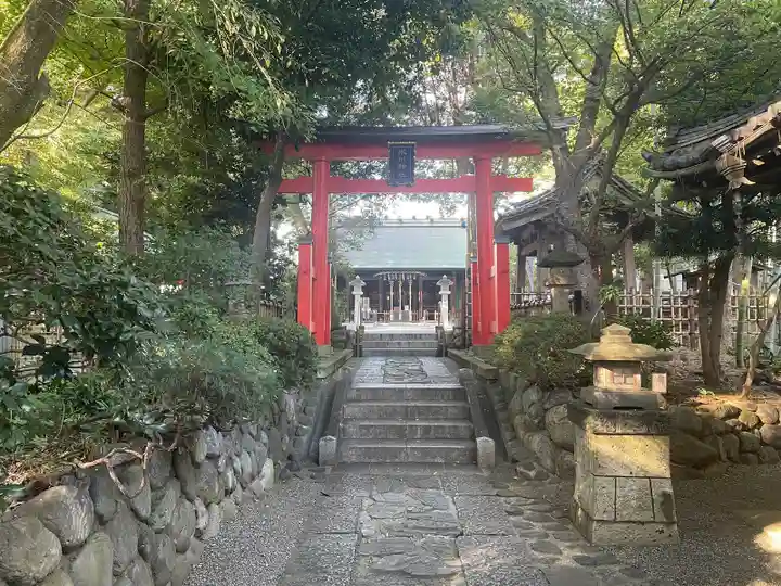 東新町氷川神社の鳥居