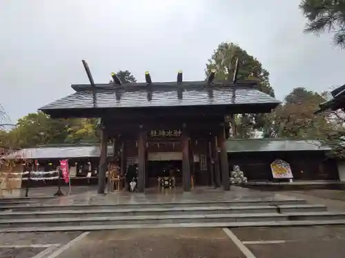 射水神社の本殿・本堂
